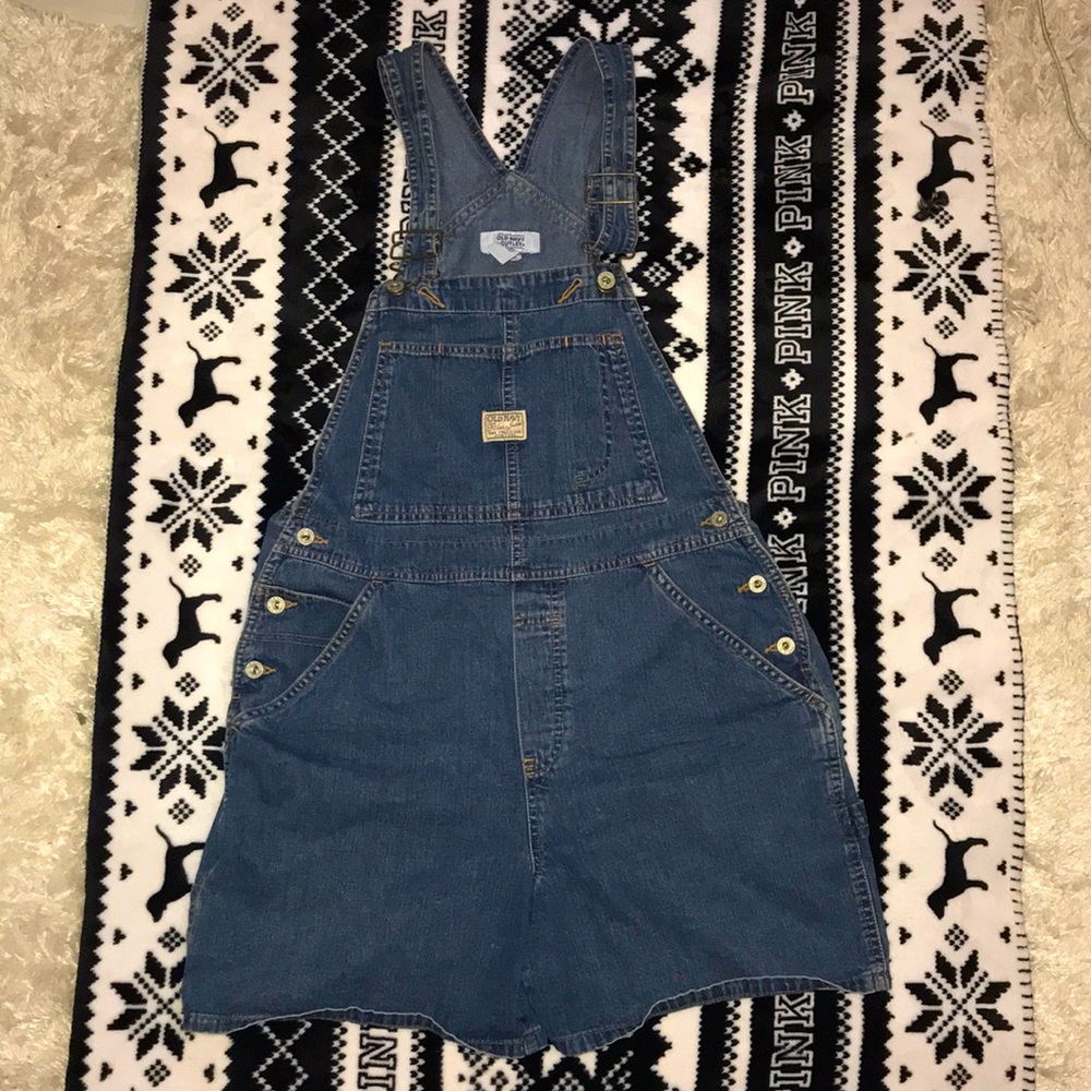 overalls.